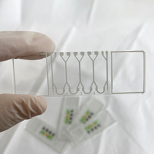 Disposable four-cavity slide